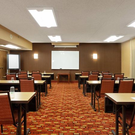 Courtyard By Marriott Dallas-Fort Worth/Bedford Zewnętrze zdjęcie