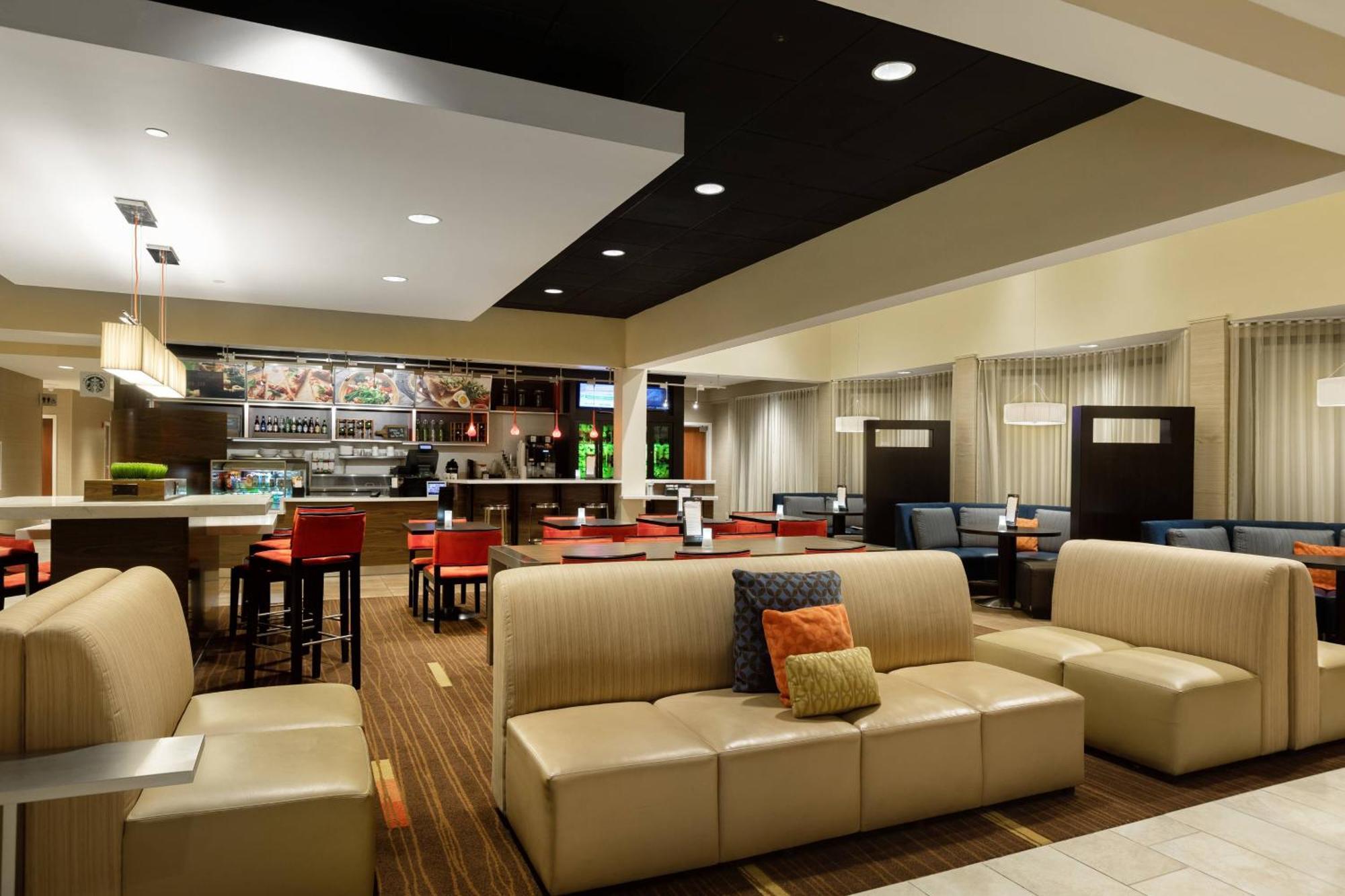 Courtyard By Marriott Dallas-Fort Worth/Bedford Zewnętrze zdjęcie