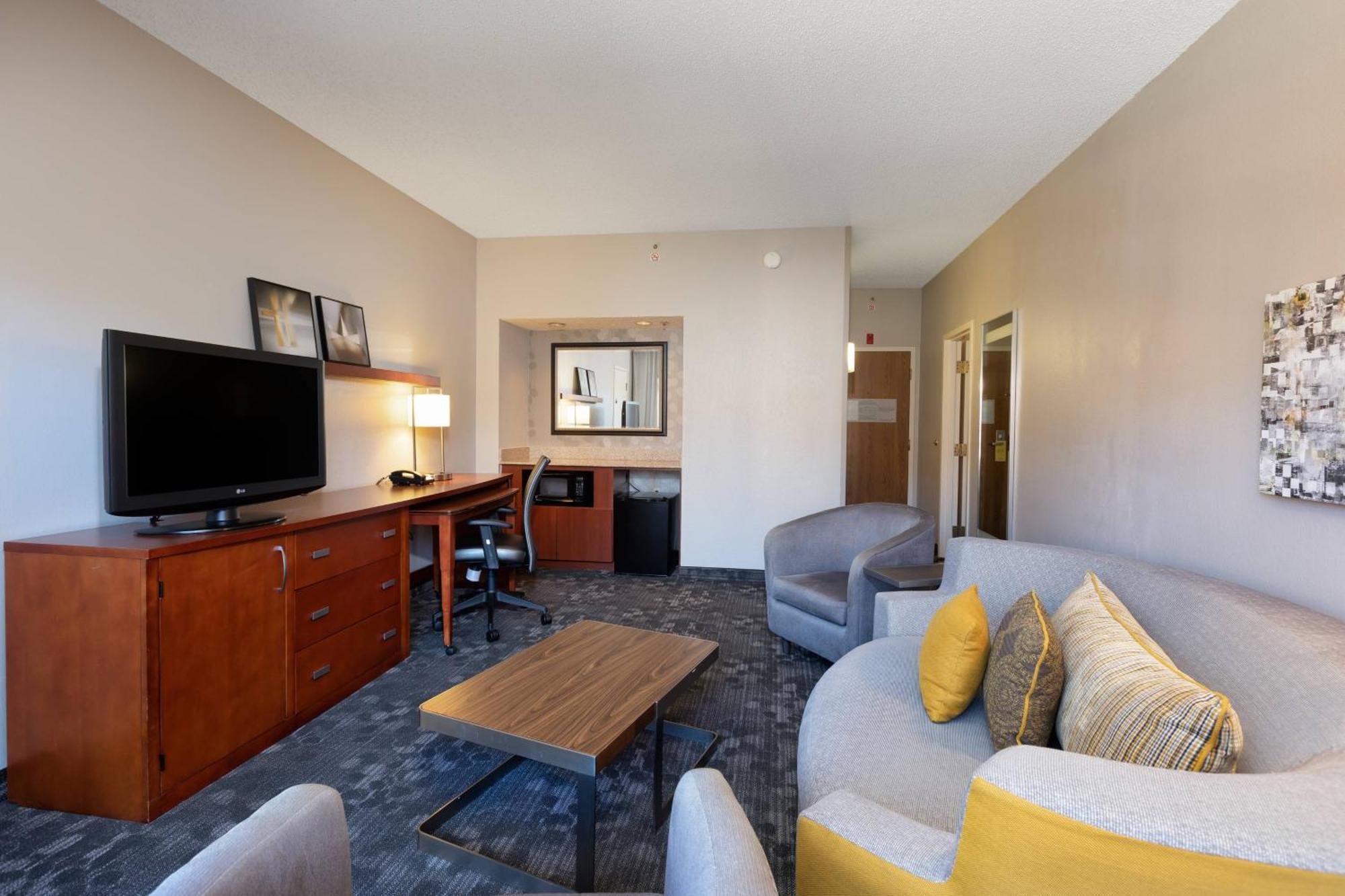 Courtyard By Marriott Dallas-Fort Worth/Bedford Zewnętrze zdjęcie