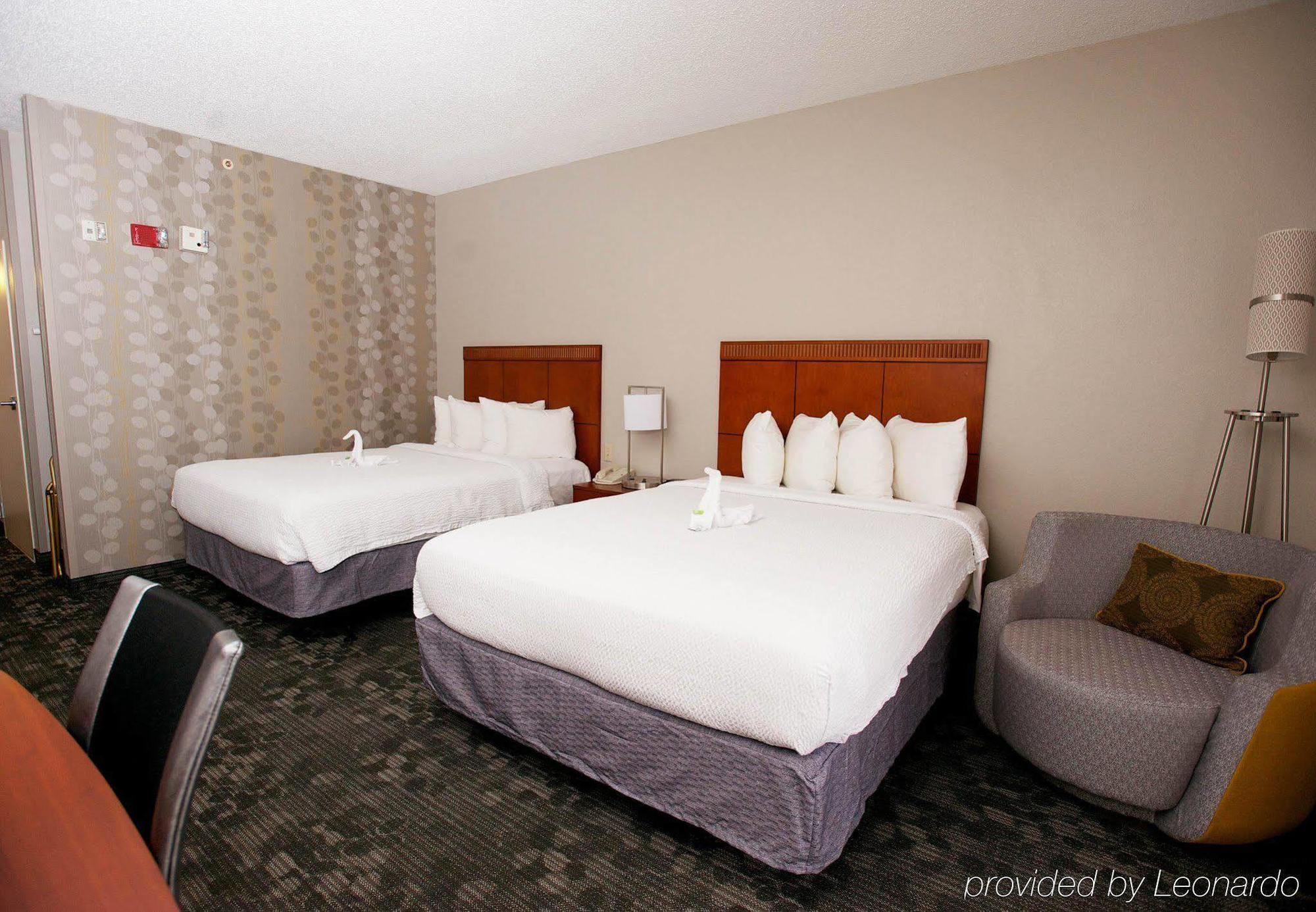 Courtyard By Marriott Dallas-Fort Worth/Bedford Zewnętrze zdjęcie